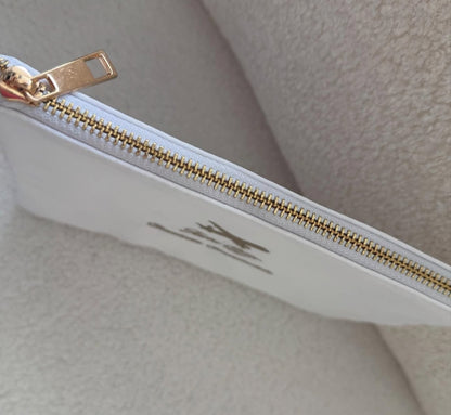 The Slim Edition Pouch